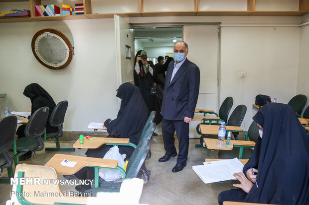 بازدید امین حسین رحیمی معاون منابع انسانی قوه قضاییه از برگزاری آزمون تصدی منصب قضا