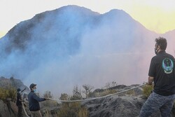 Suudi Arabistan'da orman yangını sürüyor