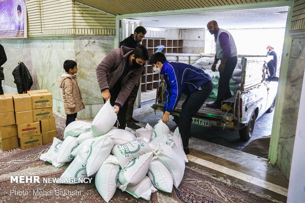 Livelihood assistance packages distributed in Qom