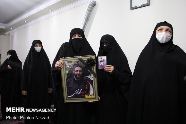 دیدار جمعی از همسران شهدای انقلاب اسلامی با خانواده شهید محمدی