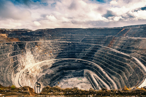 ورود معدنی‌ها به بورس به سود تولید و صنعت کشور است 
