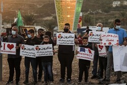 فرانس میں گستاخانہ خاکوں اور فرانسیسی صدر کے گستاخانہ بیان پر اسلامی ممالک میں احتجاج جاری