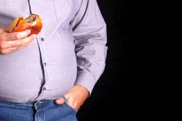 تغذیه نوروزی را جدی بگیرید/خطر چاقی و کرونا 
