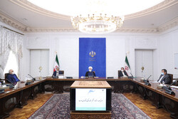 Iranian nation to continue resistance against US pressure