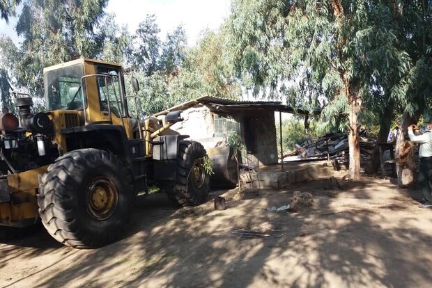 ۲۱.۵هزارمترمربع از اراضی دولتی در روستاهای قشم رفع تصرف شد ۲۱.۵هزارمترمربع از اراضی دولتی در روستاهای قشم رفع تصرف شد