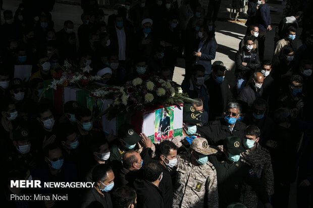 مراسم تشییع و خاکسپاری پیکر شهید مدافع امنیت خلیل رونده در تبریز