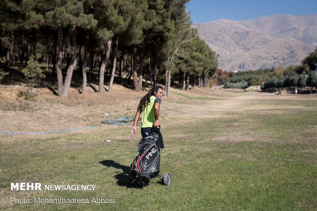 İran'daki golf yarışmadan kareler