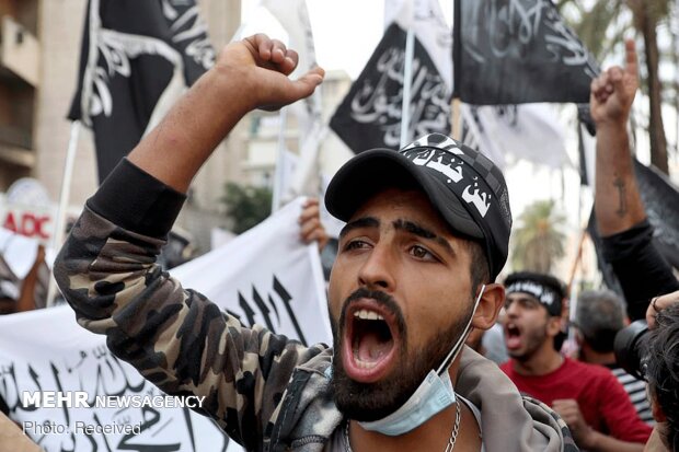 تظاهرات مسلمانان جهان علیه اظهارات مکرون درباره اسلام