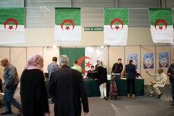 میزان مشارکت در همه پرسی الجزایر ۲۳ درصد اعلام شد