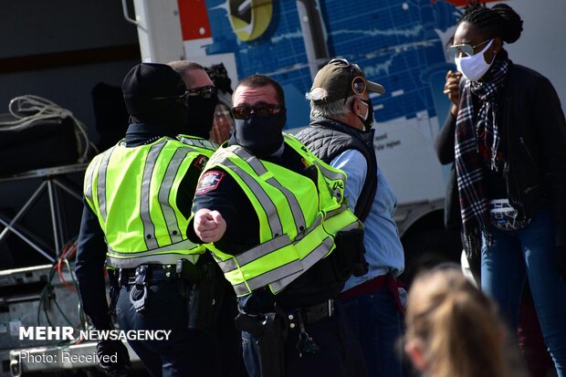 ABD federal güçleri Kuzey Carolina'daki protestoculara saldırdı