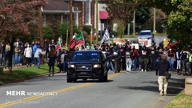 ABD federal güçleri Kuzey Carolina'daki protestoculara saldırdı