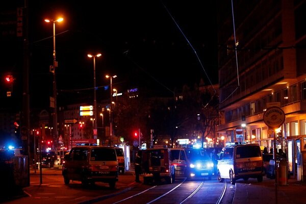۲ کشته و ۱۵ زخمی در تیراندازی در وین اتریش