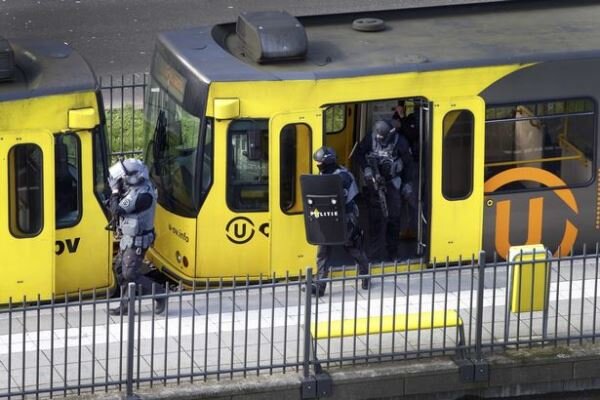 تخلیه اضطراری یک ایستگاه قطار در «اوترخت» هلند/دو تن بازداشت شدند