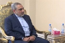 سفیر ایران استوارنامه خود را تقدیم رئیس شورای عالی سیاسی یمن کرد