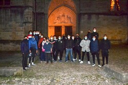 جوانان مسلمان فرانسه برای حفاظت از کلیساها پیش‌قدم شدند