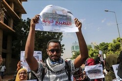السودان...إدانة واسعة لزيارة كوهين للخرطوم والتطبيع مع الاحتلال