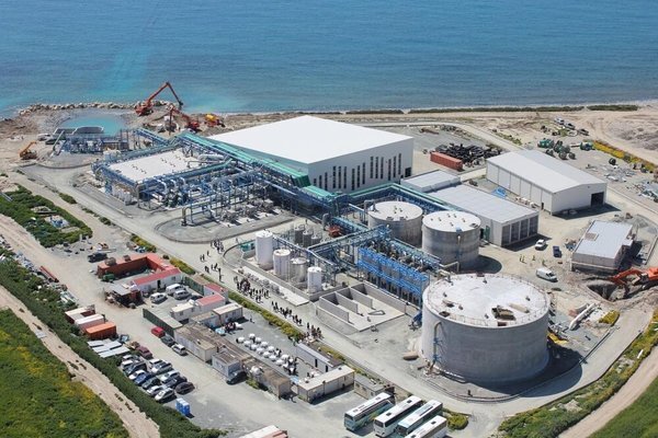 Persian Gulf water transfer project inaugurated