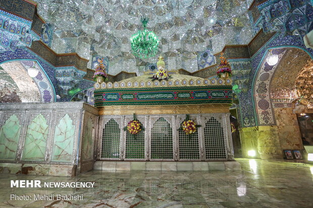 Preparing Hazrat Masumeh shrine for birth anniv.
