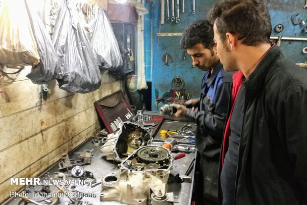 عدم توجه به مصوبات ستاد کرونا در اردبیل