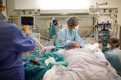 ۱۰۱۲ بیمار جدید مبتلا به کرونا در اصفهان شناسایی شد/مرگ ۴۱ بیمار