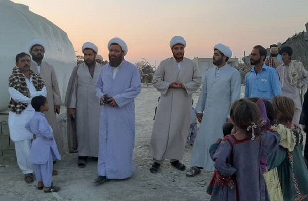 حضور طلاب جهادی اراک در روستاهای محروم سیستان و بلوچستان