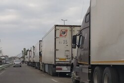 رانندگان کامیون برای سفر به عراق و ترکیه چه قدر ارز همراه ببرند؟