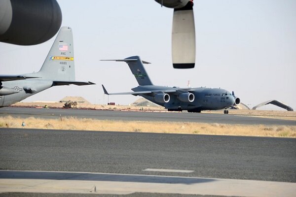 استقرار جنگنده های اف ۱۶ آمریکا در پایگاه نظامی امارات