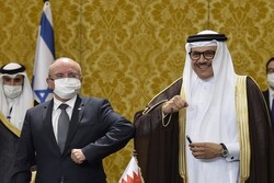 اولین هیأت رسمی بحرینی وارد تل آویو شد
