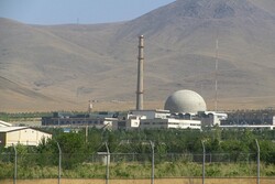 E3 react to Iranian parl. plan to set up new centrifuges