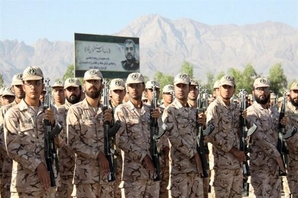سربازان نمونه استان بوشهر تجلیل شدند