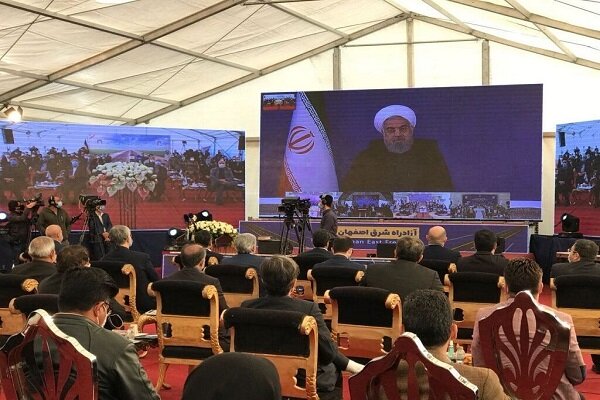Rouhani inaugurates 13 transportation projects 