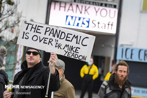 خشونت پلیس انگلیس علیه مخالفان قرنطینه