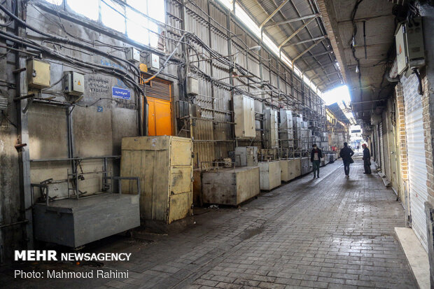 Implementation of corona restrictions at Tehran Bazaar