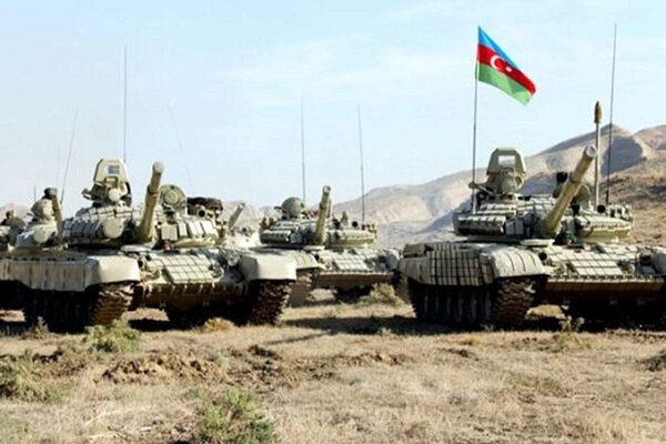 Azerbaycan ordusu 27 yıl sonra Kelbecer'e girdi