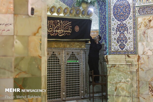 Hazrat Masoumeh holy shrine in Qom blanketed in black