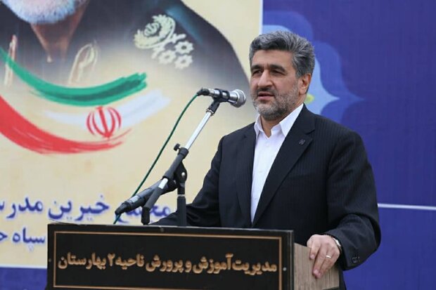 مدرسه‌سازی زیرساخت تقویت اقتصاد درون‌زا و مقاومتی است