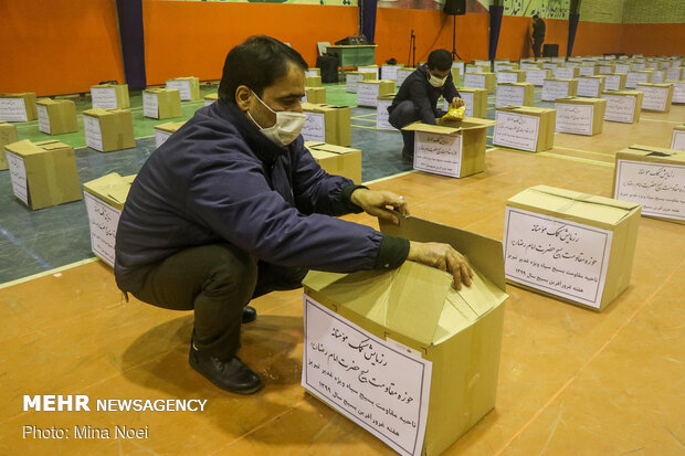 رزمایش کمک مؤمنانه و توزیع بسته های معیشتی در تبریز