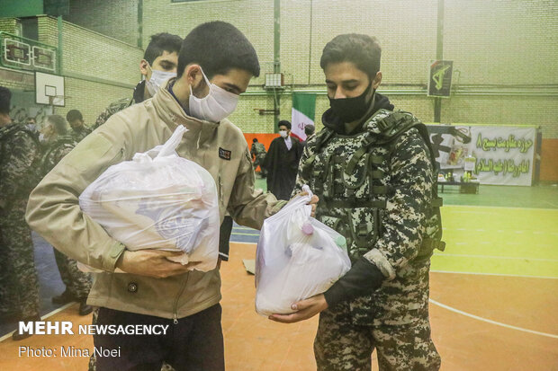 رزمایش کمک مؤمنانه و توزیع بسته های معیشتی در تبریز