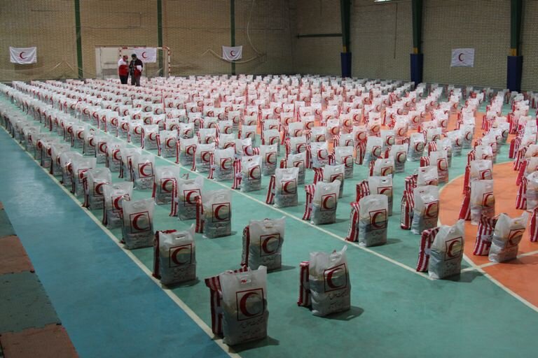 توزیع ۳۰ هزار بسته حمایتی ماه رمضان میان نیازمندان