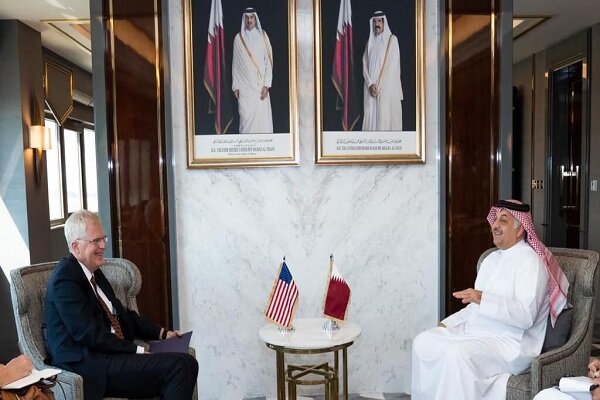 سرپرست وزارت دفاع آمریکا با وزیر دفاع قطر دیدار کرد