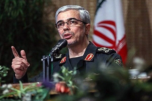 ایران دشمن کے ہر خطرے اور ہر سازش کا مقابلہ کرنے کے لئے آمادہ ہے