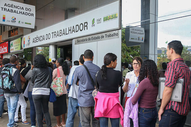 Brazil economy shrinks by 4.1%, beating gloomier outlooks