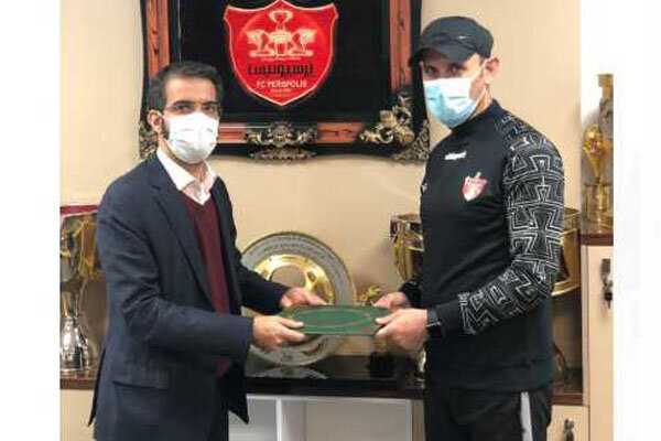 قرارداد یحیی گلمحمدی با باشگاه پرسپولیس تمدید شد قرارداد یحیی گلمحمدی با باشگاه پرسپولیس تمدید شد
