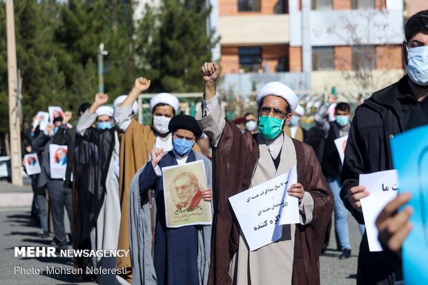 تجمع اعتراض‌آمیز طلاب ودانشجویان بیرجندی‌ درپی ترور شهیدفخری زاده