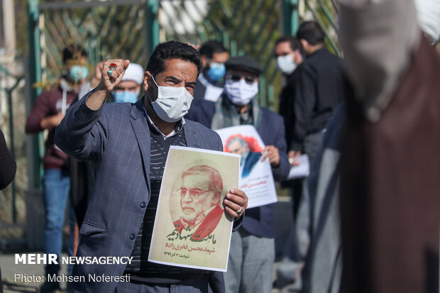 تجمع اعتراض‌آمیز طلاب ودانشجویان بیرجندی‌ درپی ترور شهیدفخری زاده