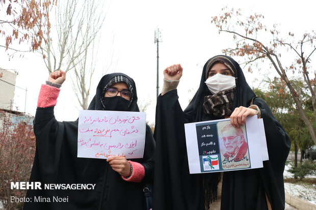 People hold rally in Tabriz for Martyr Fakhrizadeh