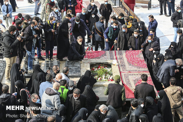 آیین خاکسپاری دانشمند شهید محسن فخری زاده