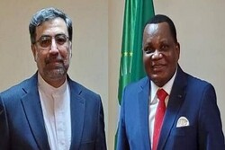 Iranian envoy submits credentials to FM of Congo