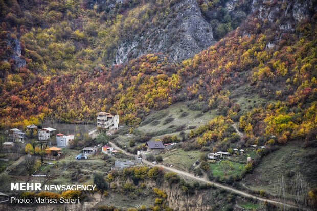 پاییز هزار رنگ نگارستان ایران