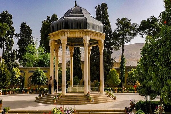 فرصت شرکت در کلاس‌های حافظ خوانی تمدید شد